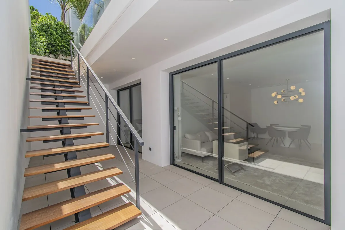 266ec708-a56a-456c-ba85-71b28c71866f