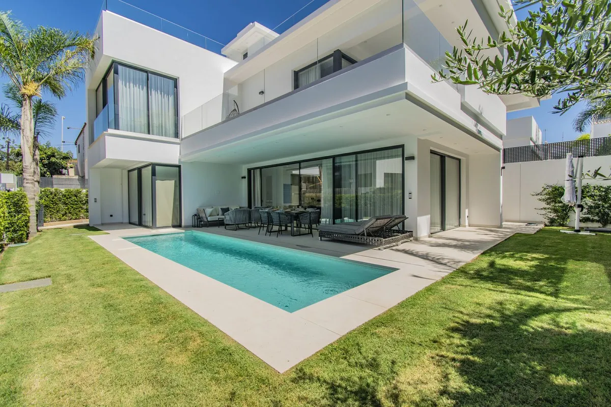 3aba1e86-a38b-46c1-9a71-9a145e93efc3