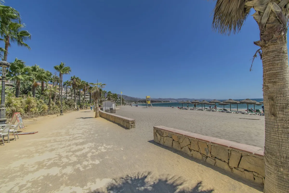 8896566c-67e1-4947-9c5e-e68473bae679