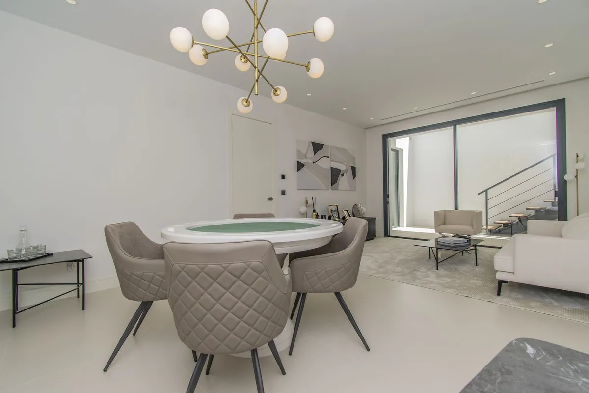 9971744c-9c17-480c-82a5-1166386f5fd7