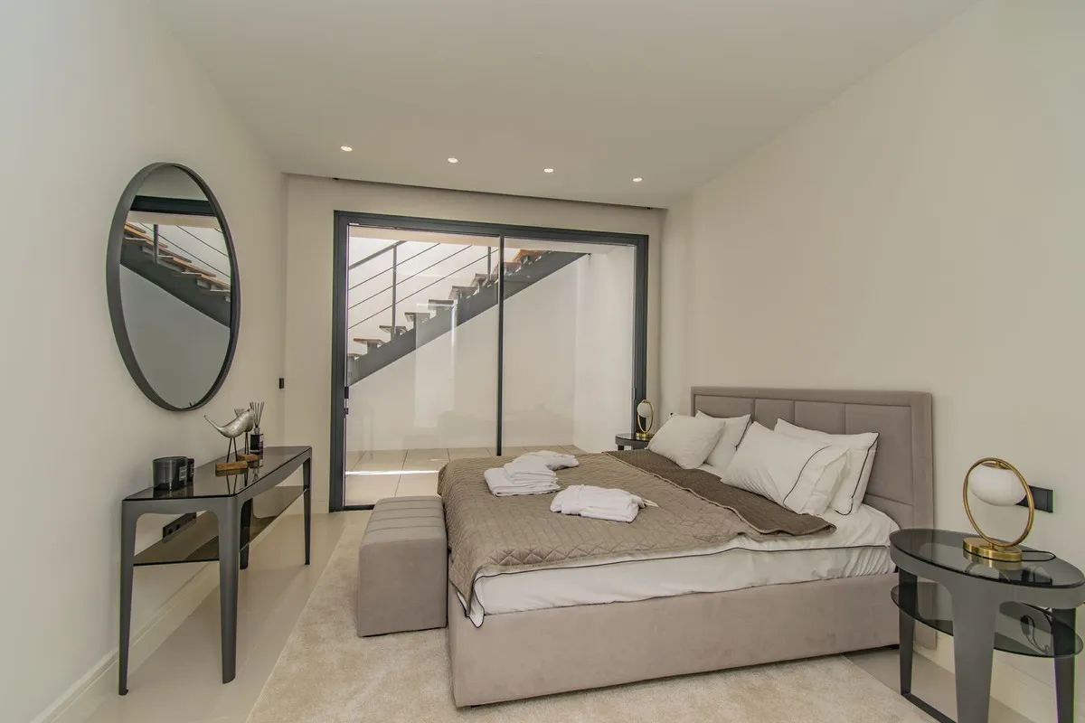 d001eaf0-285a-4372-b2d8-81a935576590