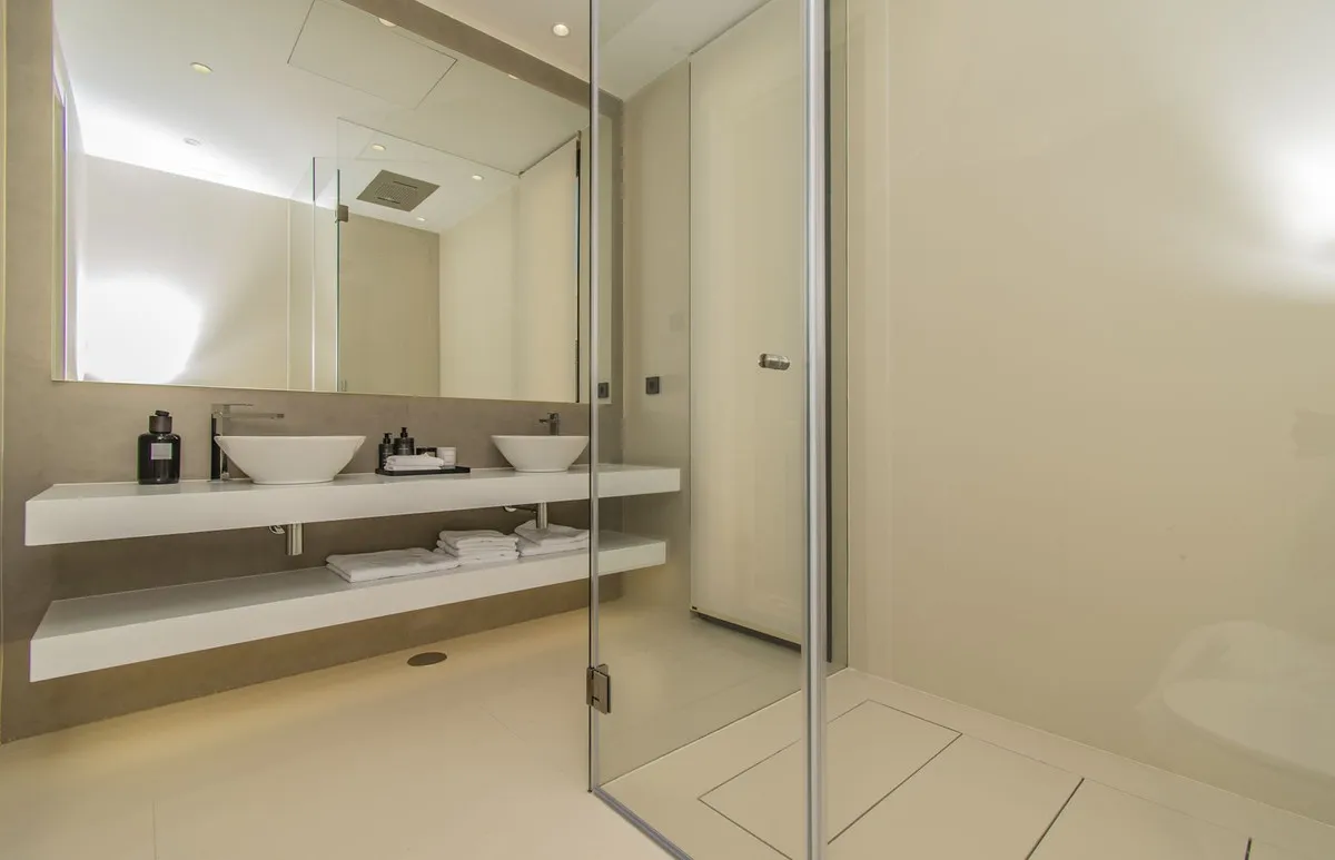 ee8bbf97-d309-4441-9932-b1857dda7470