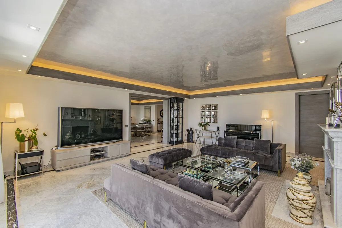 3e99e036-ae04-4a82-8264-27cbcfde5747