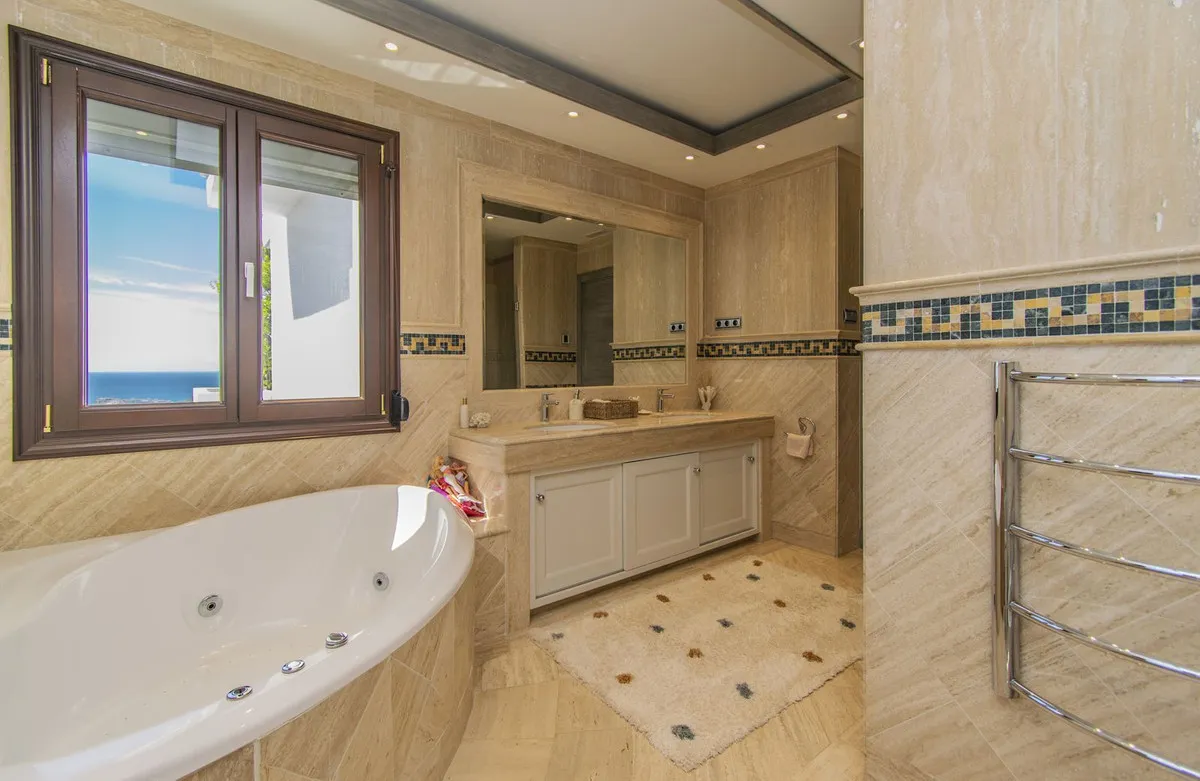 62033ada-57bc-4193-9cfc-da9cc6e7c722