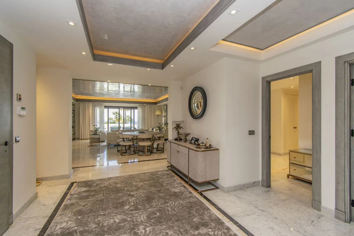 6cbdb400-aaa9-4567-a11a-b7d1eec5c9b7