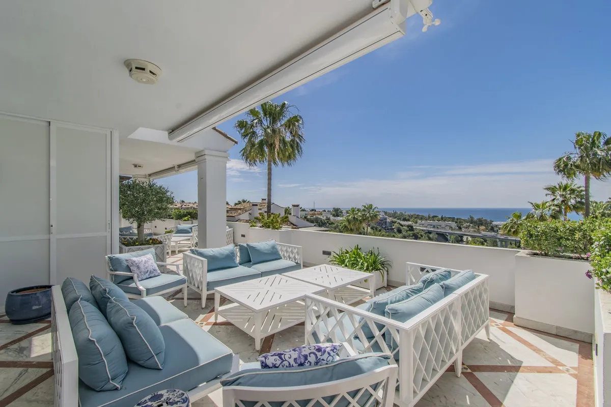 c0b5f5f1-d212-41a9-9c5b-2ee5b6f4af2f