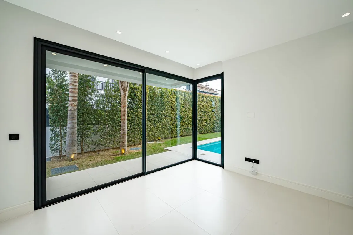 c8de3c84-2193-4c8e-ab8c-d256eb2a5343