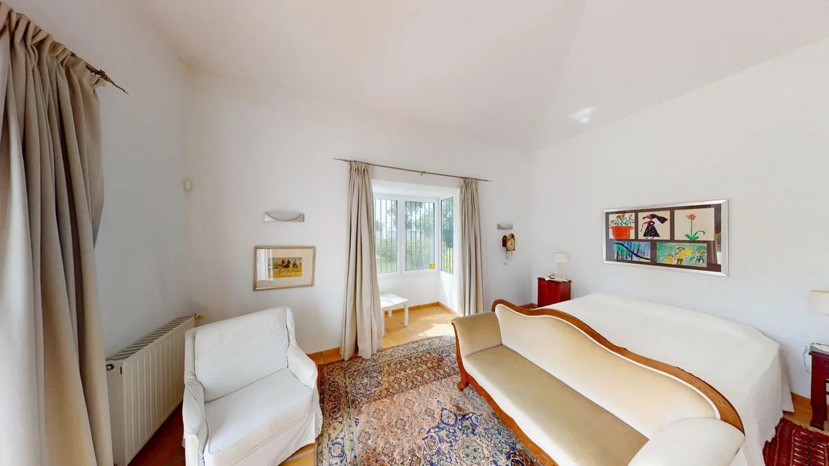 1c88b80b-6393-4a37-be8d-25c3773b2b46