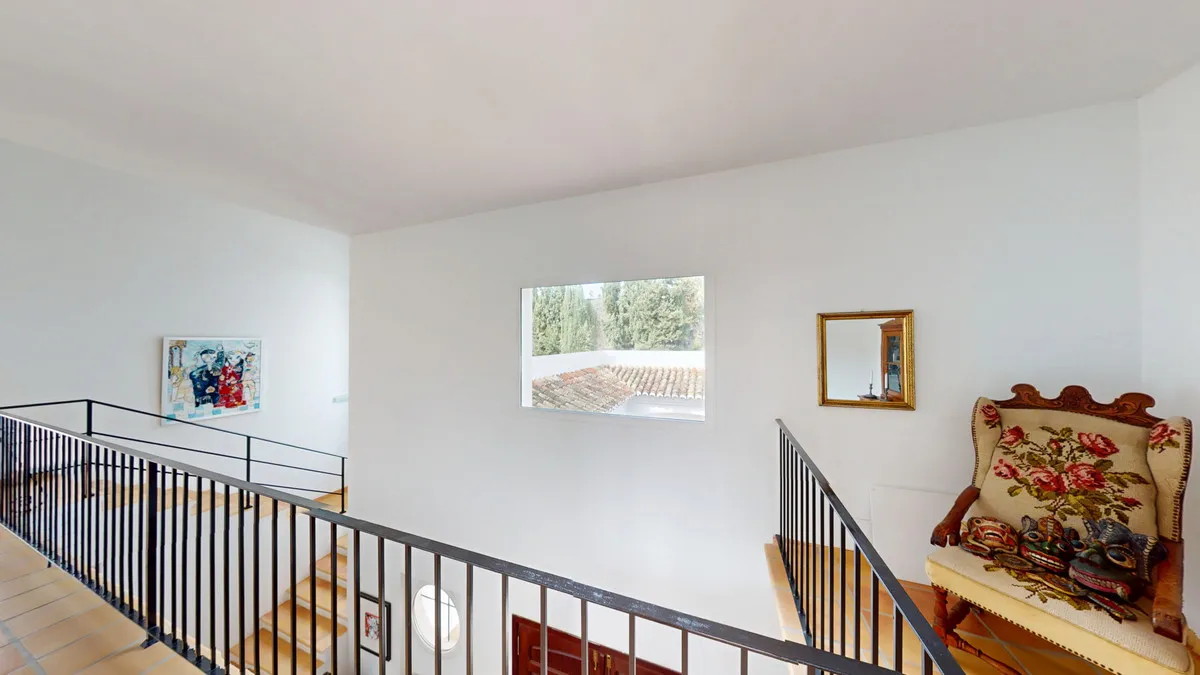 5f0df8ed-3037-4f15-9102-6de5f53ae42b