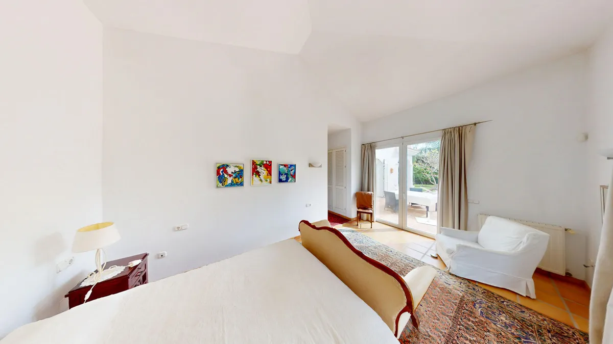 b9b1369e-84a6-40af-99ae-f053a848322d