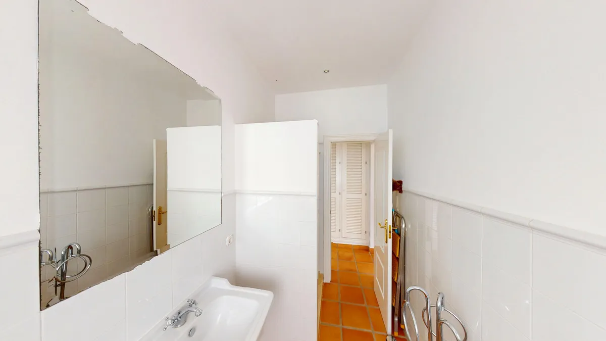 e308812a-7a1a-4cd9-aedf-f699c9a1c48b