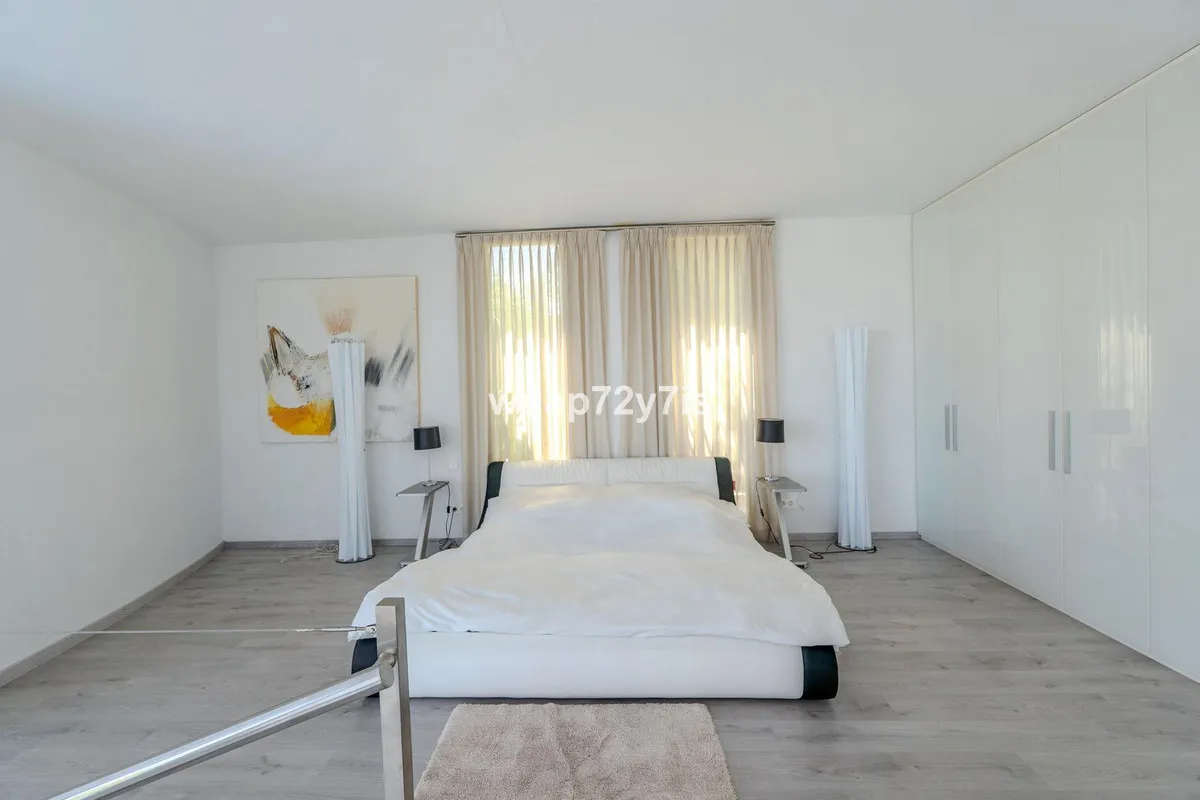 974f7375-1d60-47ef-8478-8d7f04c90ead