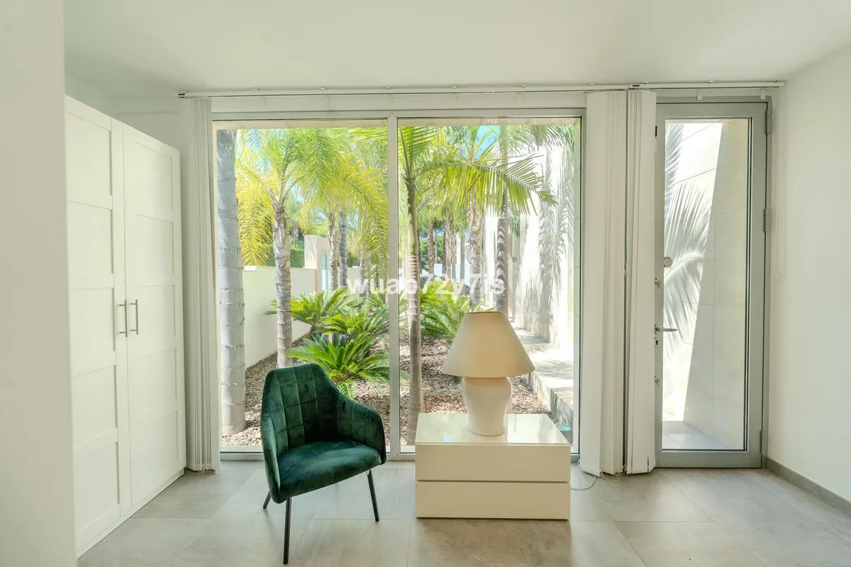 efc691e6-3942-48ff-97b2-94d5c7ccb437