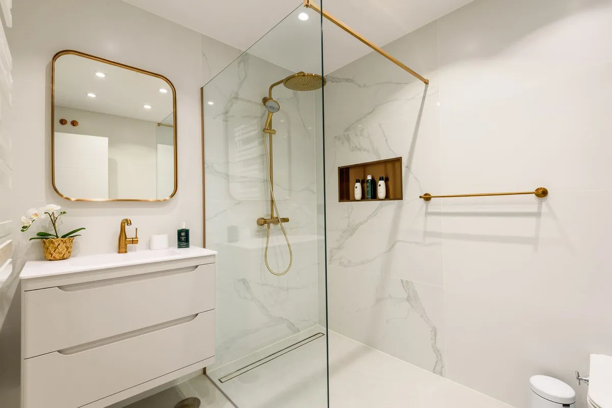 b164a8ef-9b77-47e6-8ea7-2296ee005648