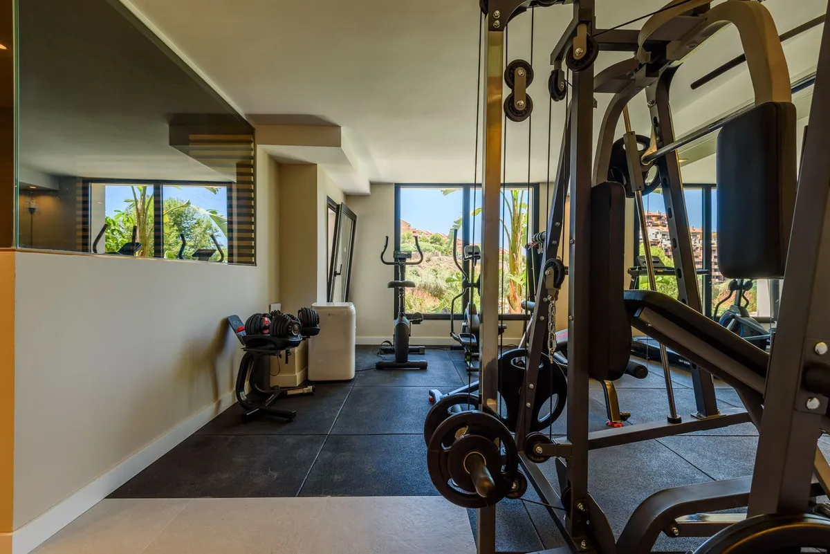 f21247fa-9e5e-4415-95f5-c8ce0cdb4268