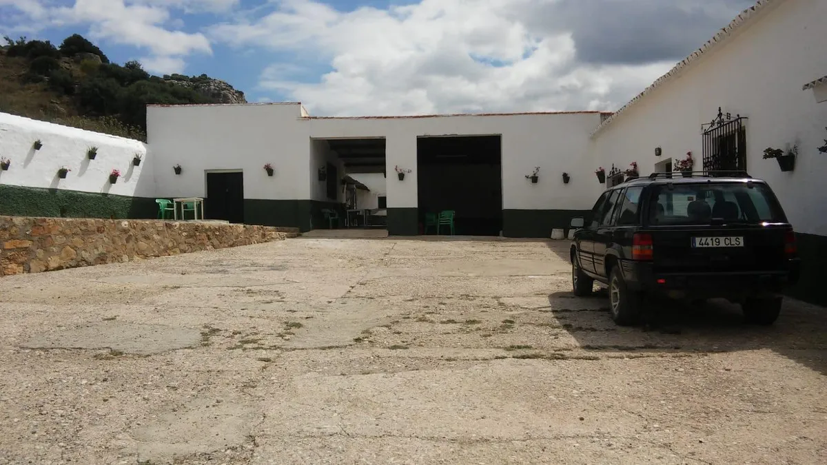 a4e7200d-139a-4246-9187-e379bb68185c