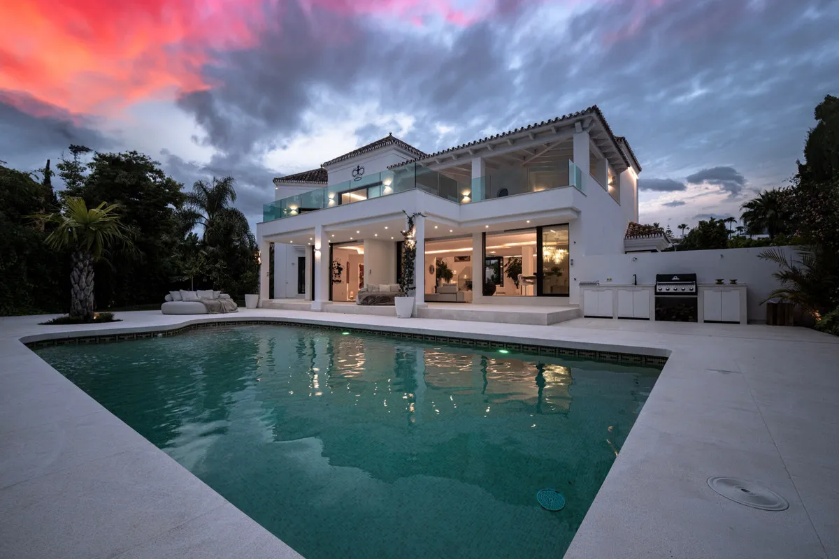 adfdfe06-43f9-4229-873f-a48b95664542