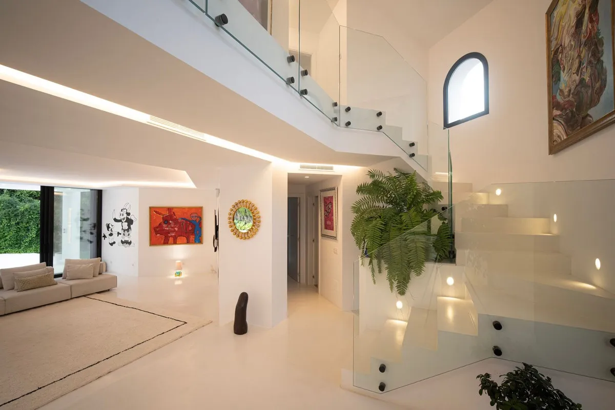 d3f05ceb-096a-479e-a1ad-943992dffed9