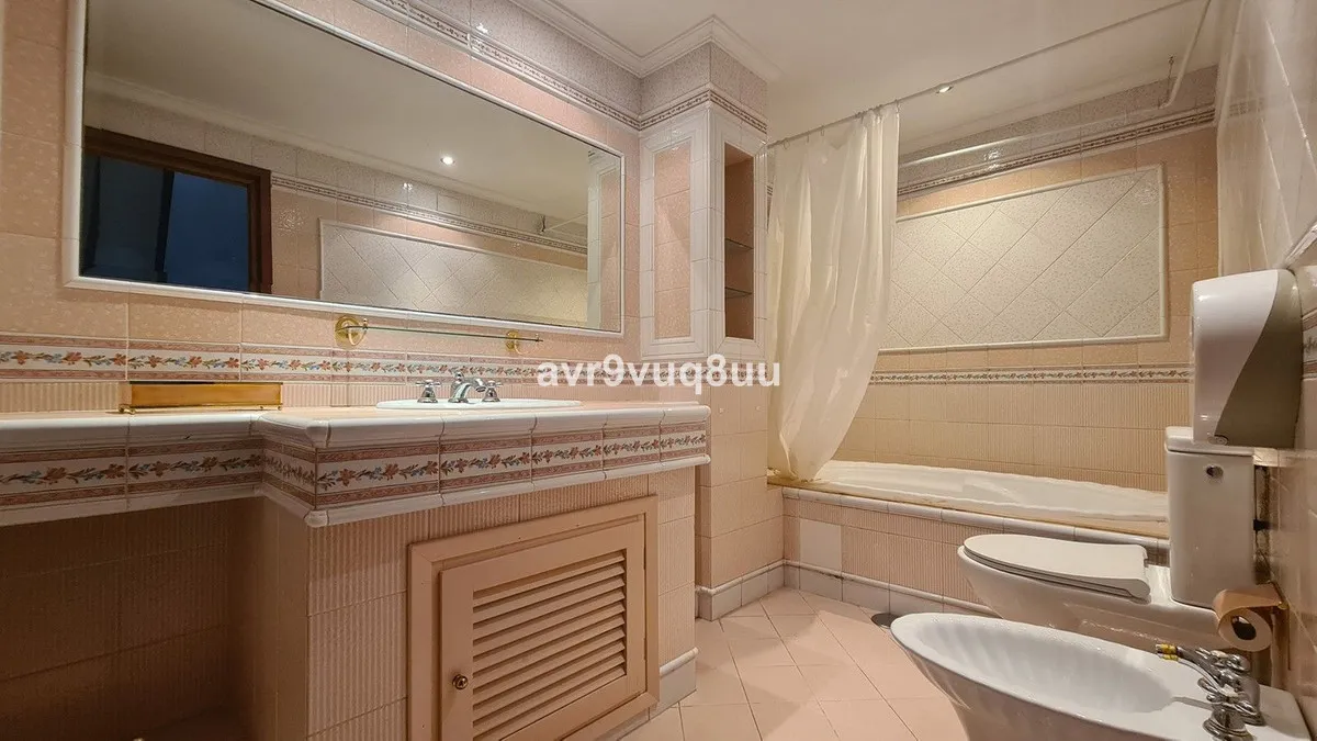 38a7ee94-95ab-4f54-bacf-0169a1182826