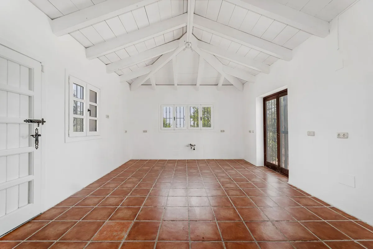 63ba935b-0fda-41fb-a703-0fa22165d121