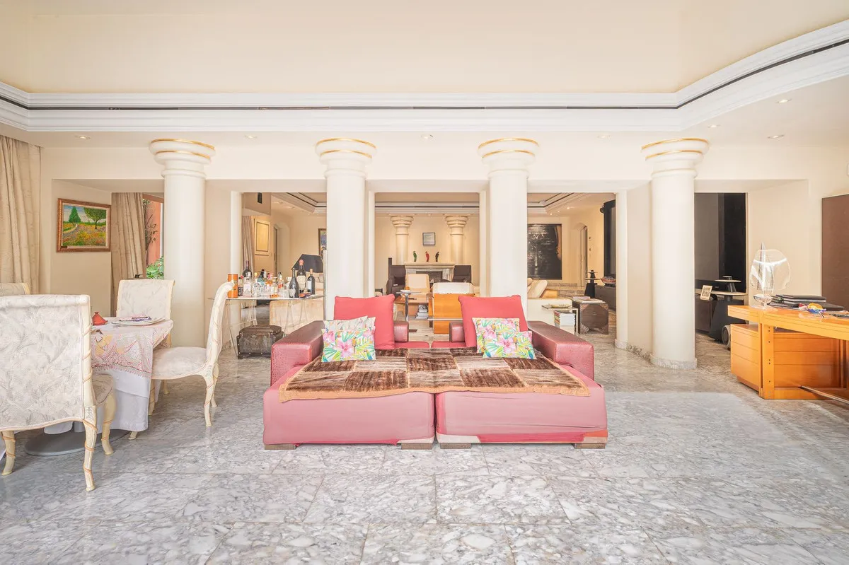 a6eea537-2616-4f77-ae49-1fb9263b1f2f