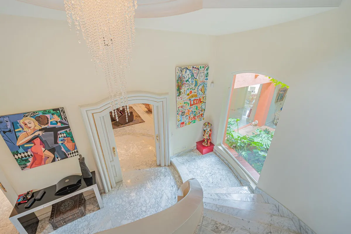 c7896de4-5bb6-46a1-89d8-2bd27343c990