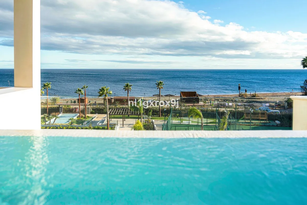 ae75a10a-aab3-408c-83e2-6dd4c90d3740