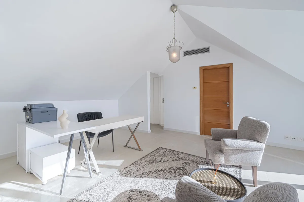 e65dcc15-68ed-475d-ba5c-cf7a6e859715