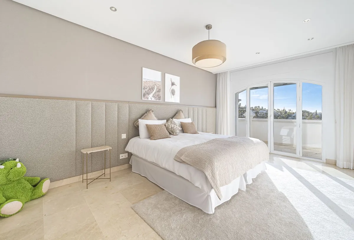 eb03e1c7-3300-4a73-89cb-5a791079e710