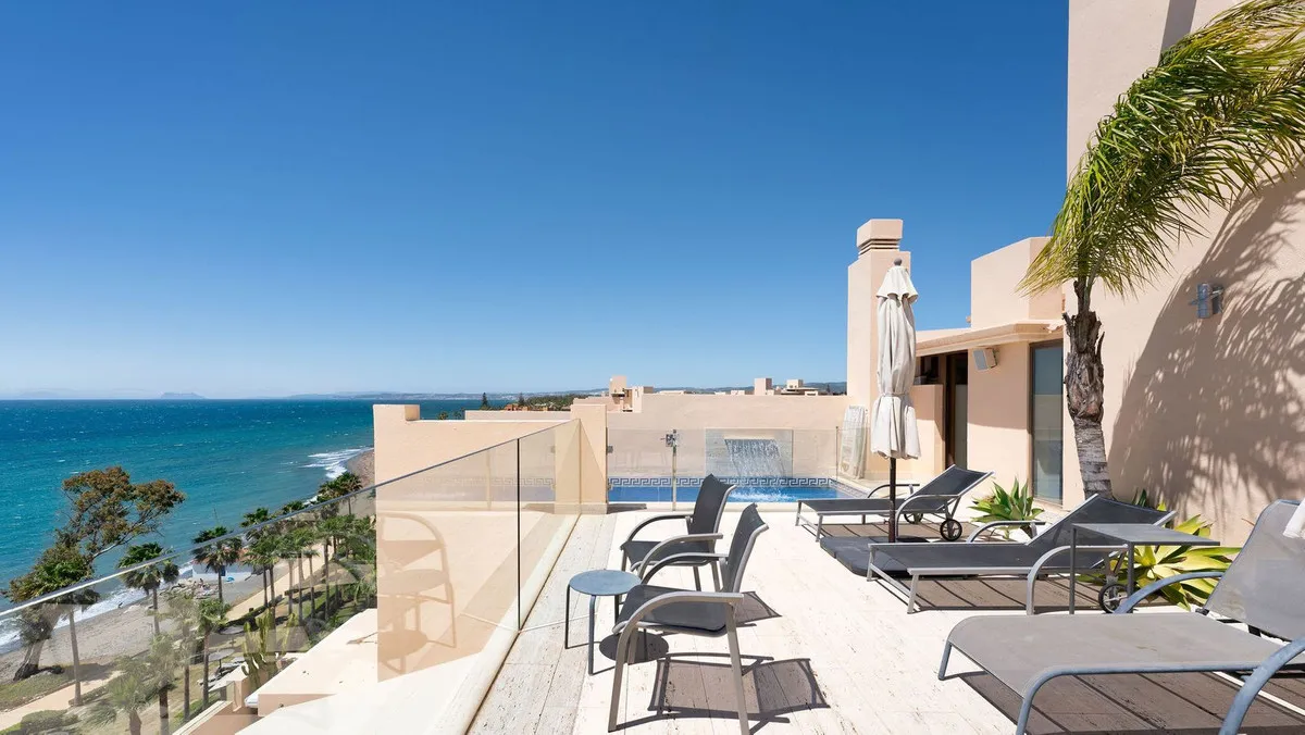 883aab1c-0c6b-47b6-9525-84228605aec8