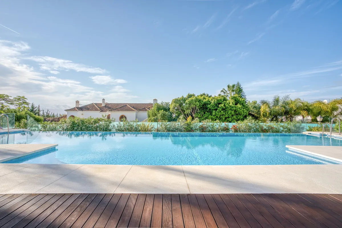 44ef755d-fc6d-4673-a99a-122ea307a26d