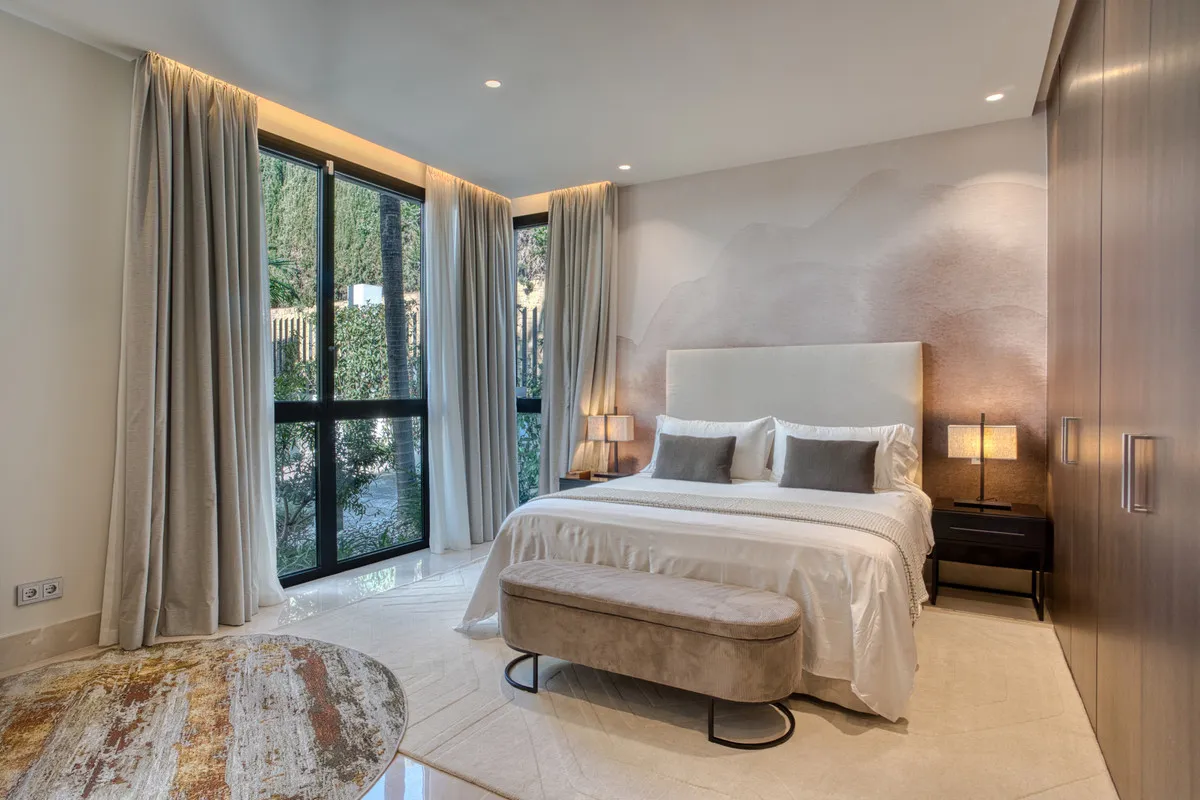 a7b6d103-7f9e-4442-a1b8-f9407ca31553