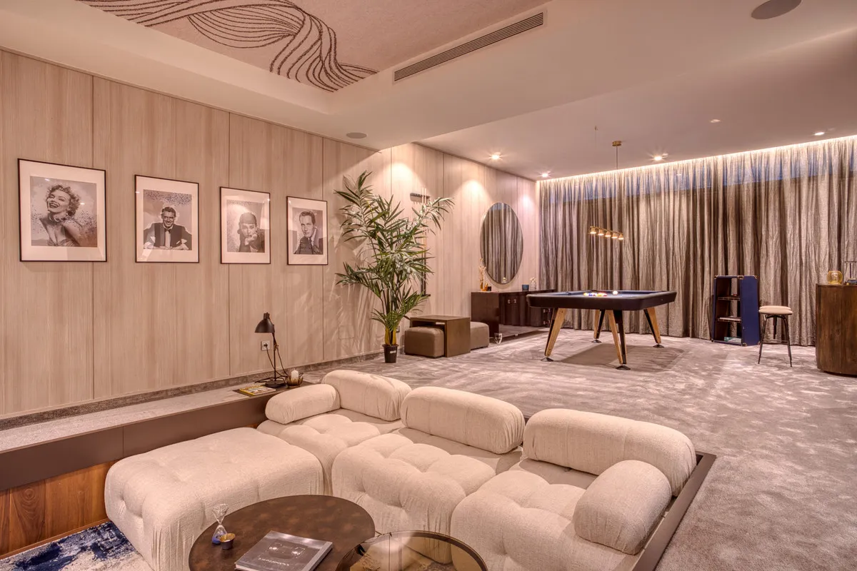 e3b67a63-44f1-44f2-8e77-d81aa5649f3c