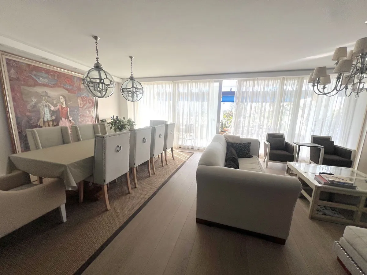 0d8cddaa-0754-47db-9a10-405598efa973