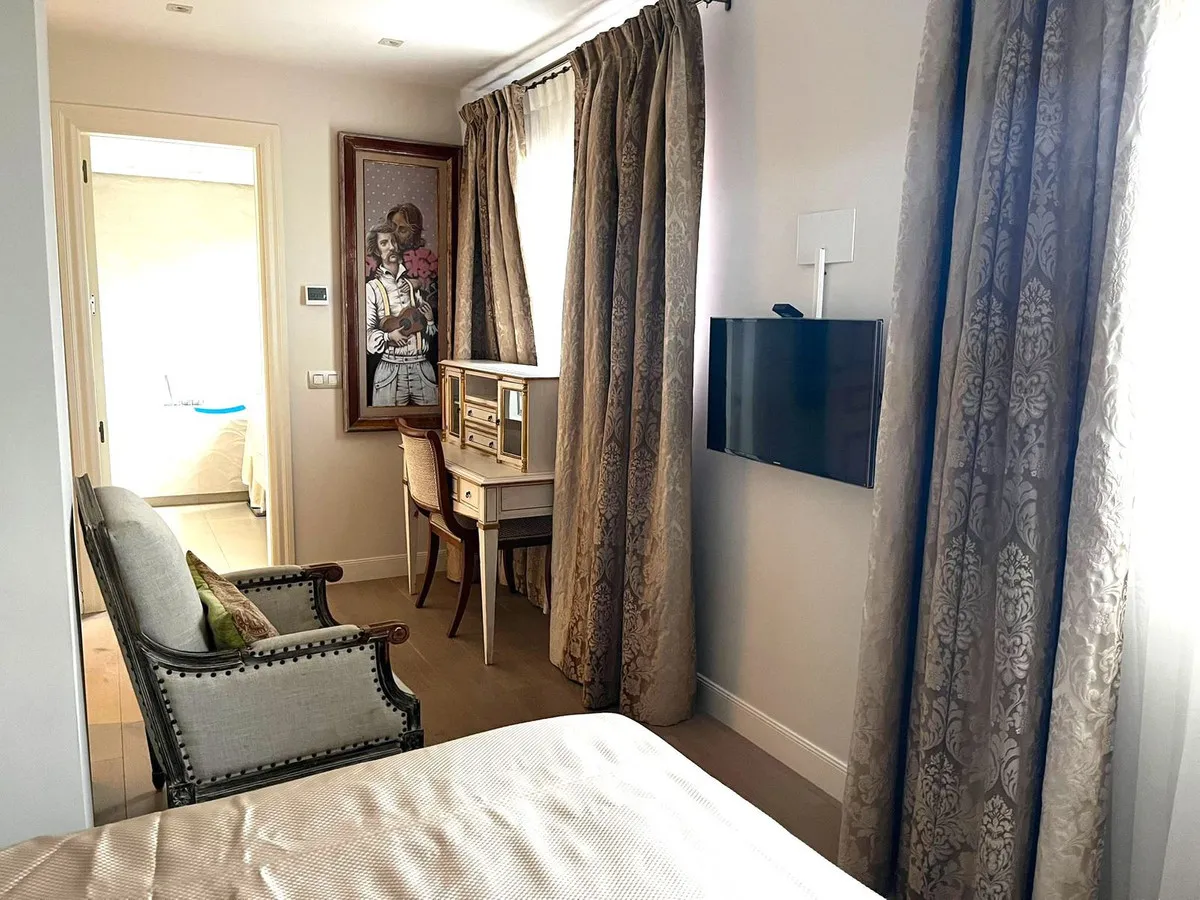 b481e684-2df0-4122-9b6a-df298e281d53