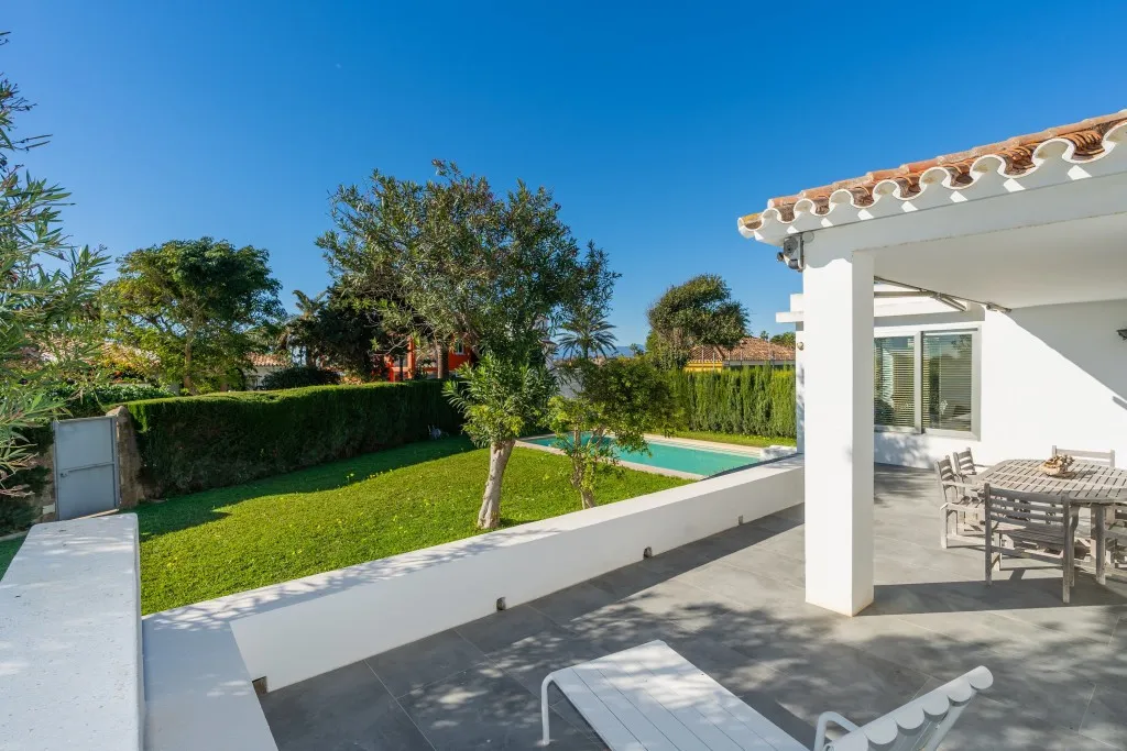 4d549c9c-bc07-406f-af1c-624ed0429e61