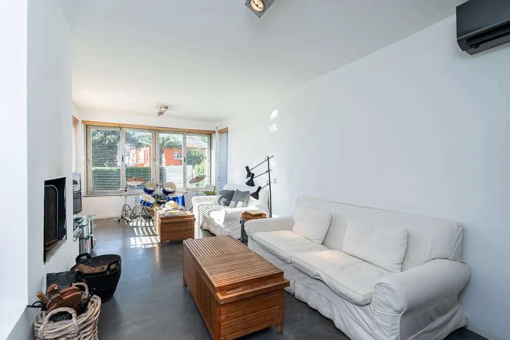 f02ba6cb-9da3-43b1-bae3-b3ebdef5c8f8