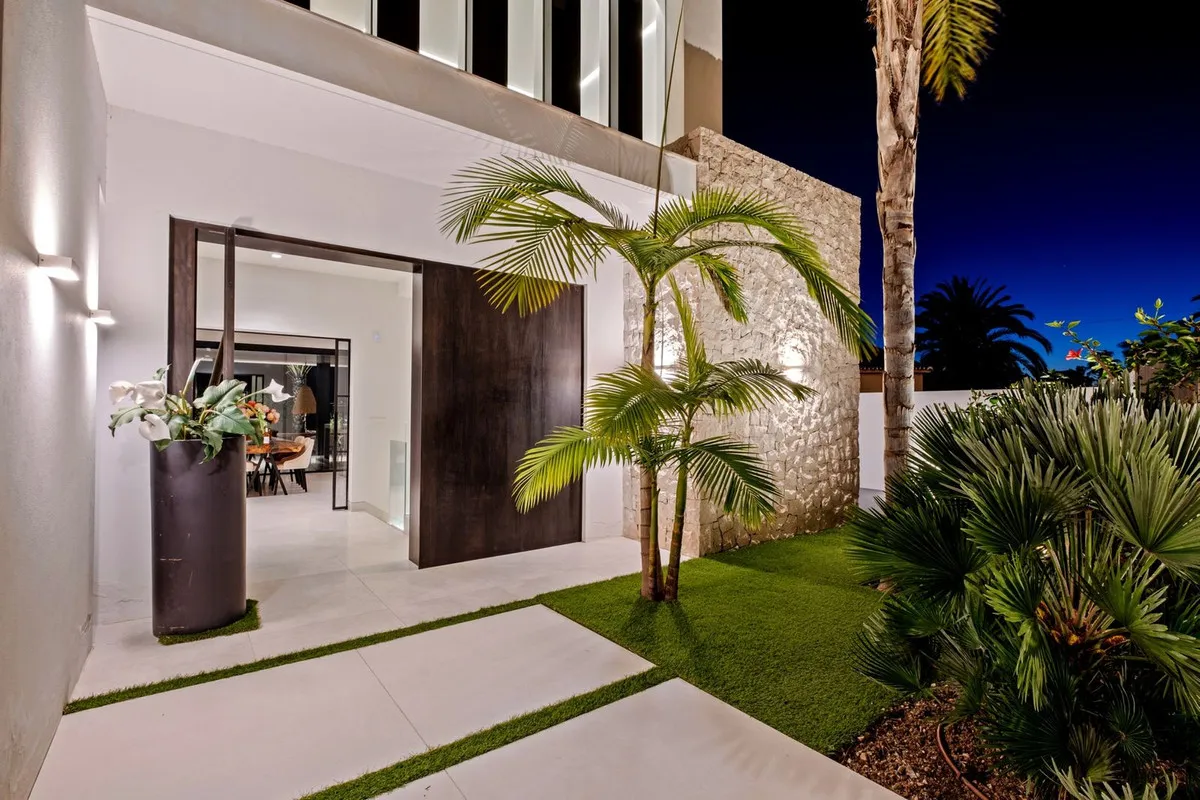 02666079-cfbd-4124-99fb-7416190560d7