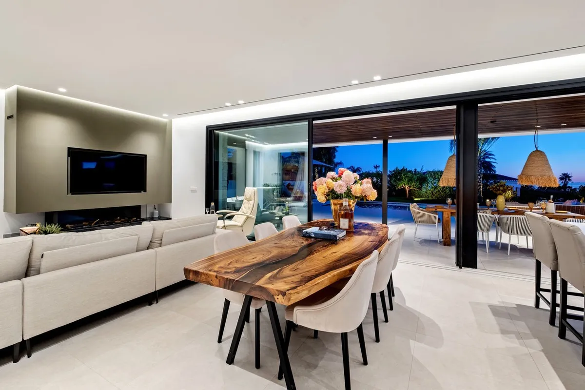 1bbeef8a-ef35-4101-a0c3-7d077caa0cef