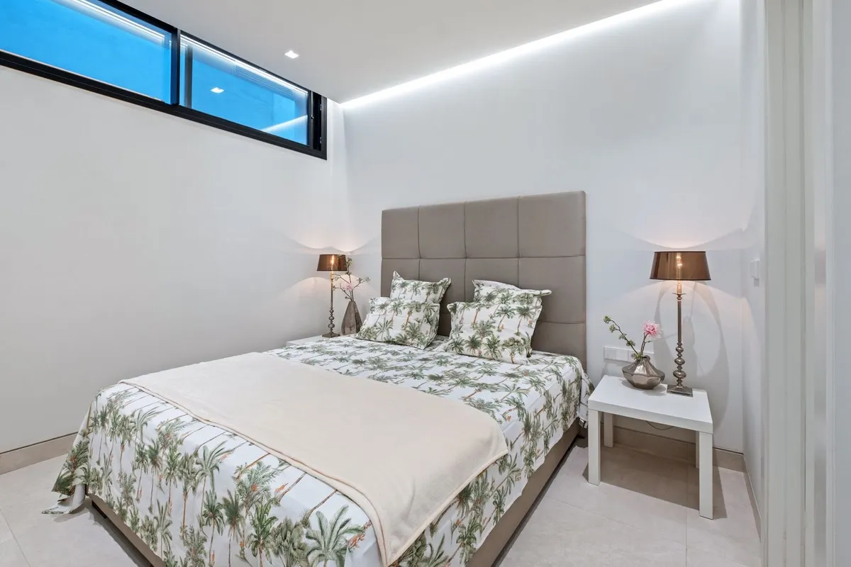 248ce854-e43d-4067-ad82-646d1d9b1e5b