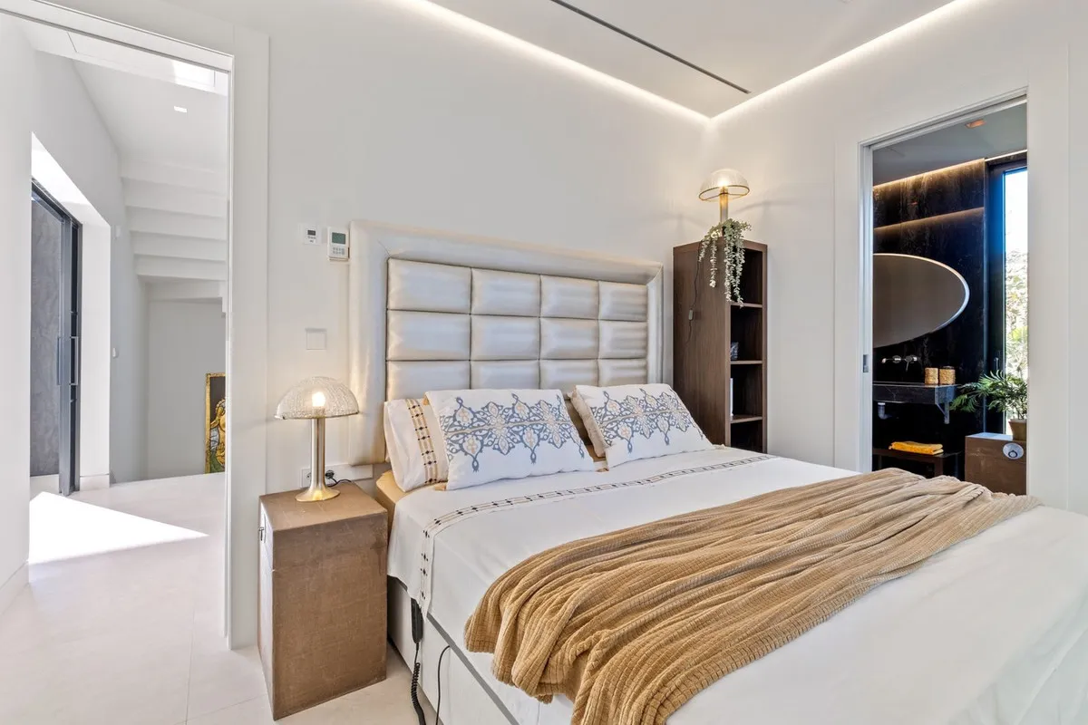 7e65e31d-0a2c-456e-8f36-0b20aa68d13d