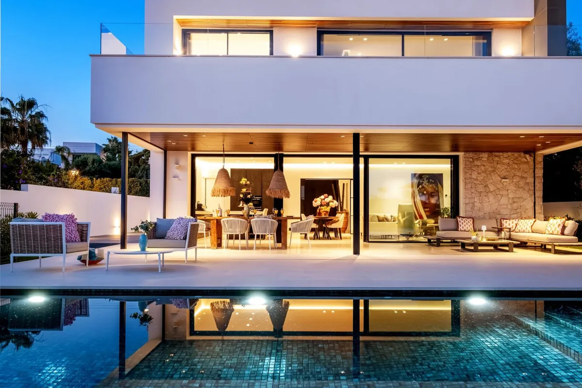 84e0ca49-6abe-411e-9b1c-8ddaa7283bcb