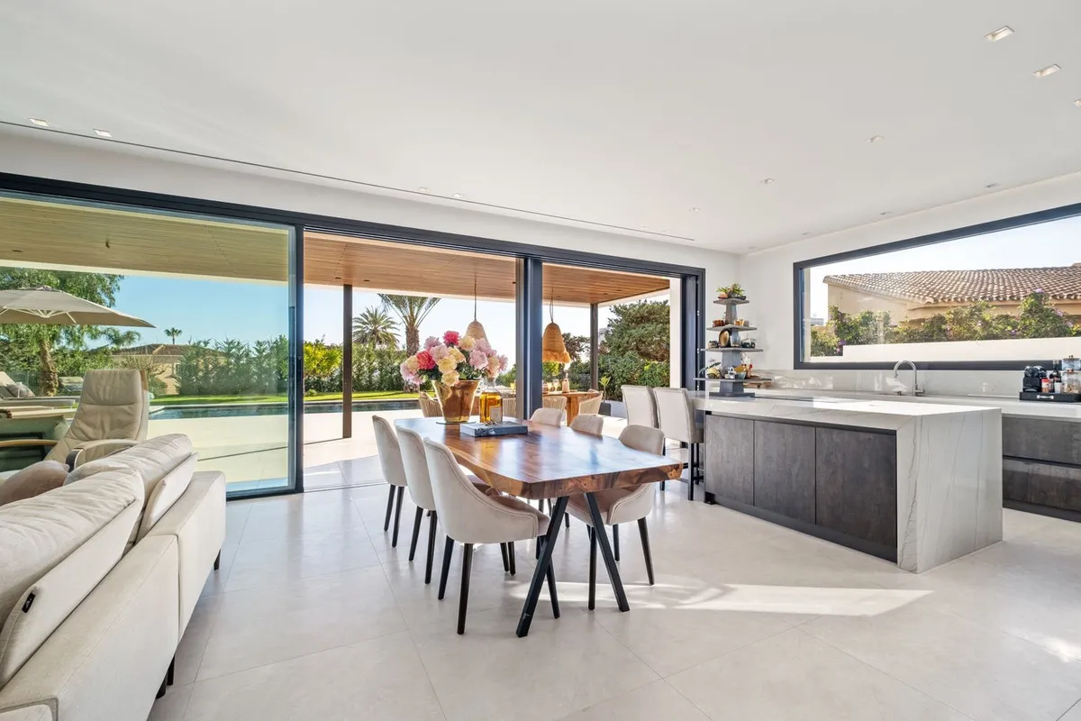 9f083cf3-c7ae-416f-a0e7-4f55ea09d158