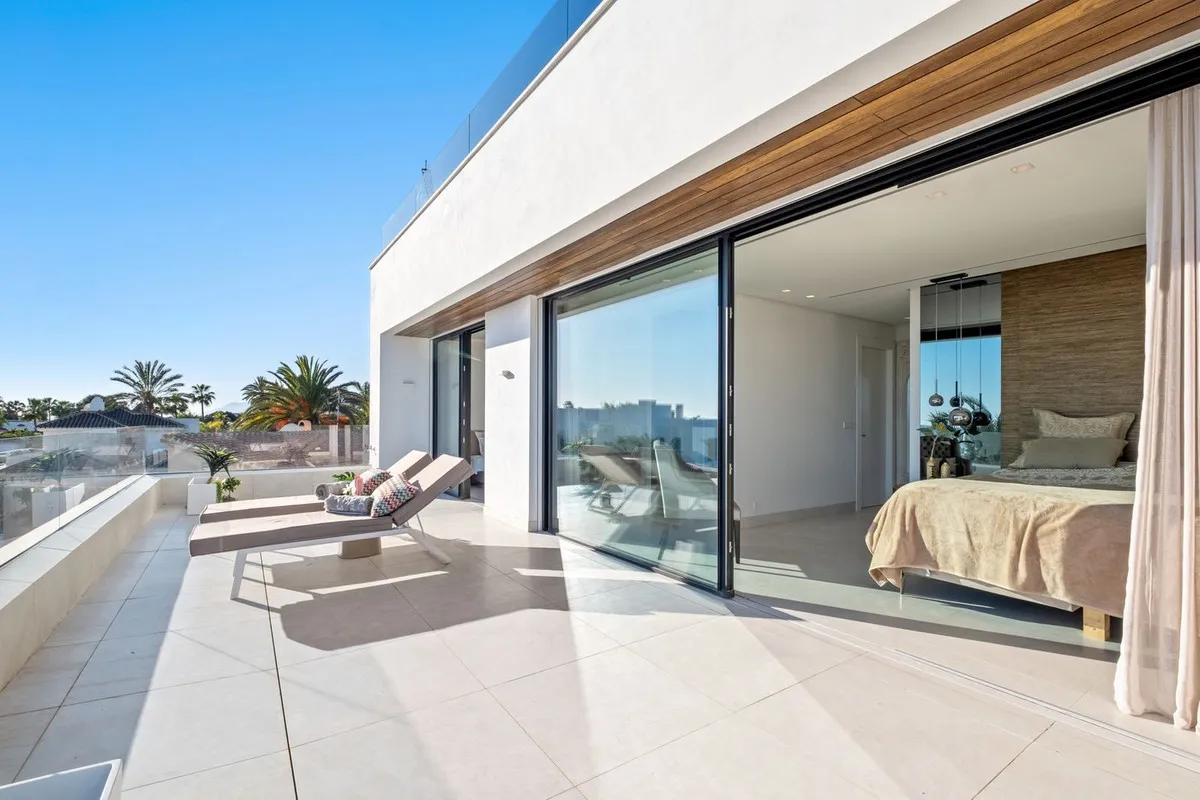 a73cc109-b205-4c30-b580-f618dd1c4f14