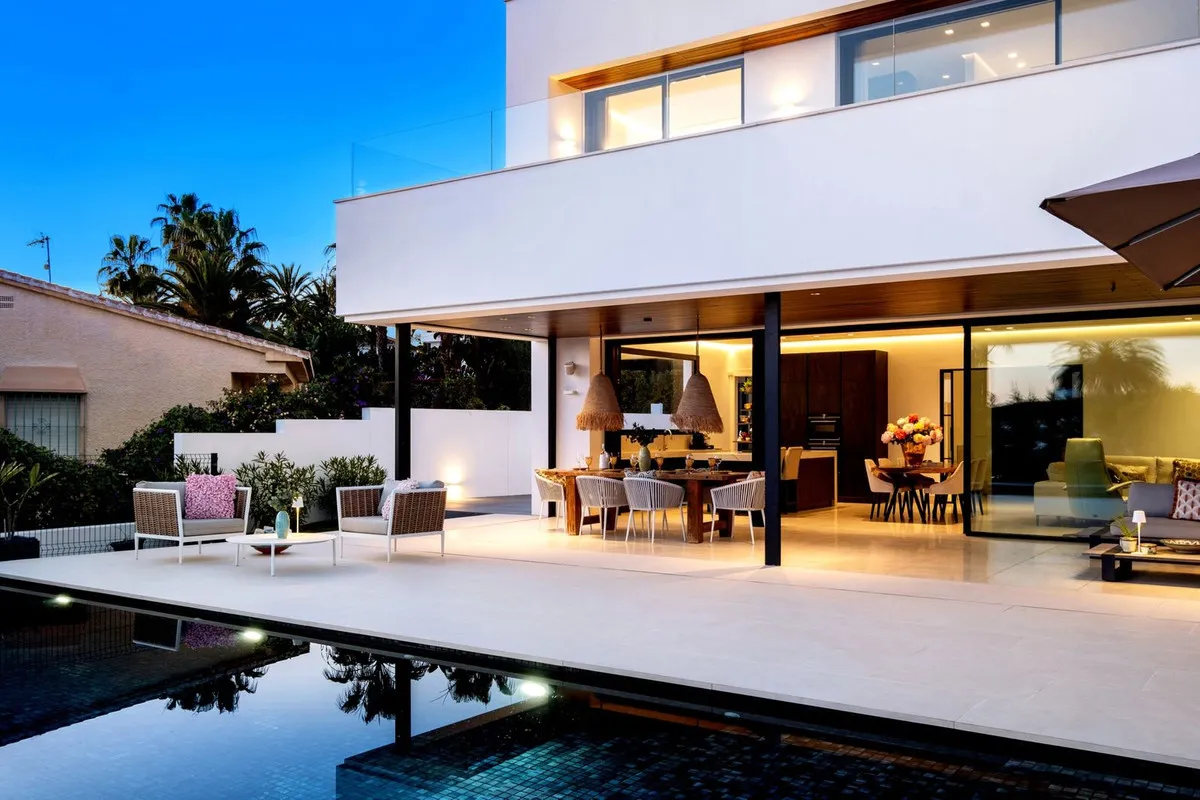 aa726497-081a-4276-b5c5-b99539998810