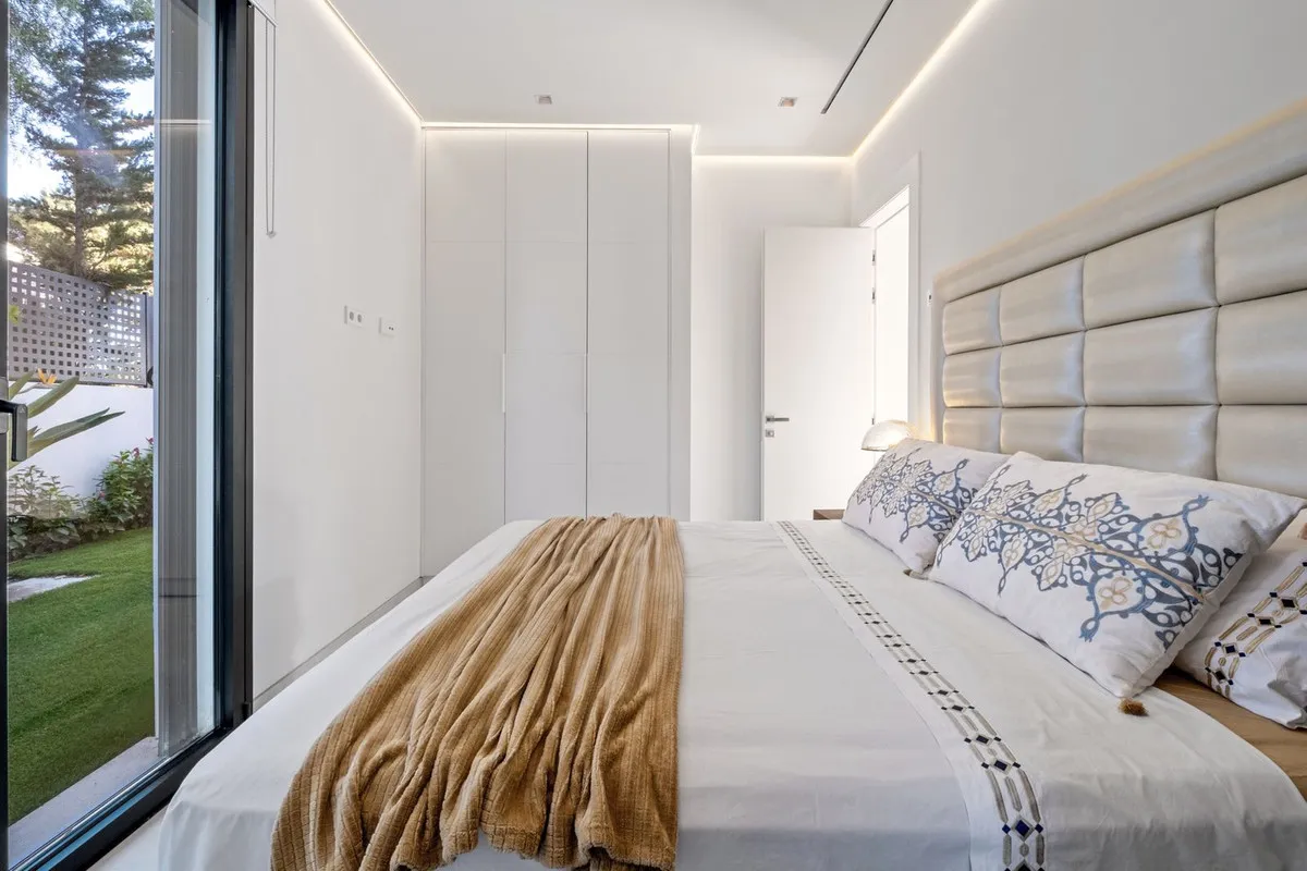 add1daed-9276-4e4f-8130-9dd6e0039fb1