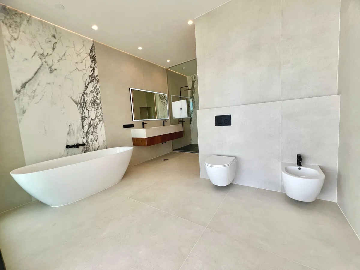 595a9de5-f36d-4047-a187-ccd5777fadf1