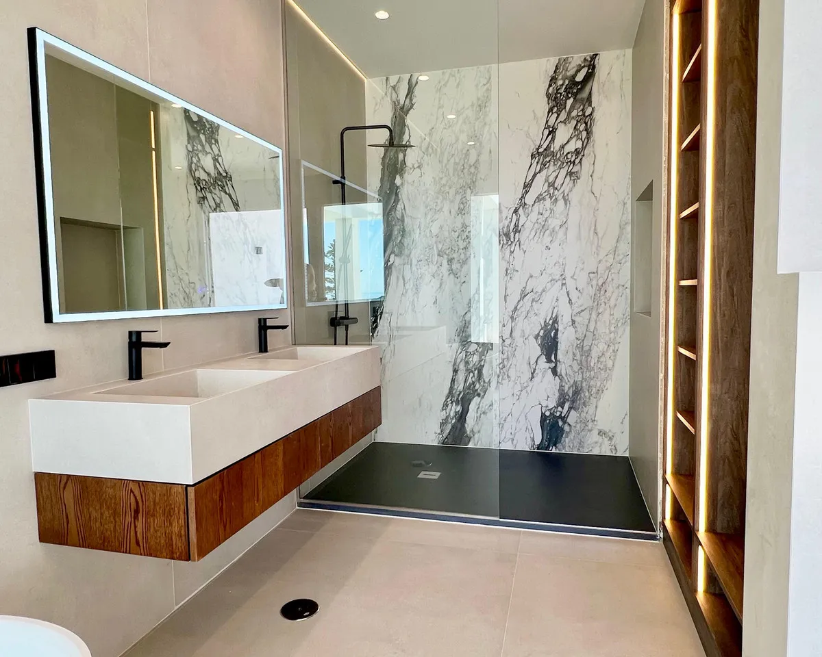 73b93334-e9f7-47f6-aedd-d4f13504ddb0