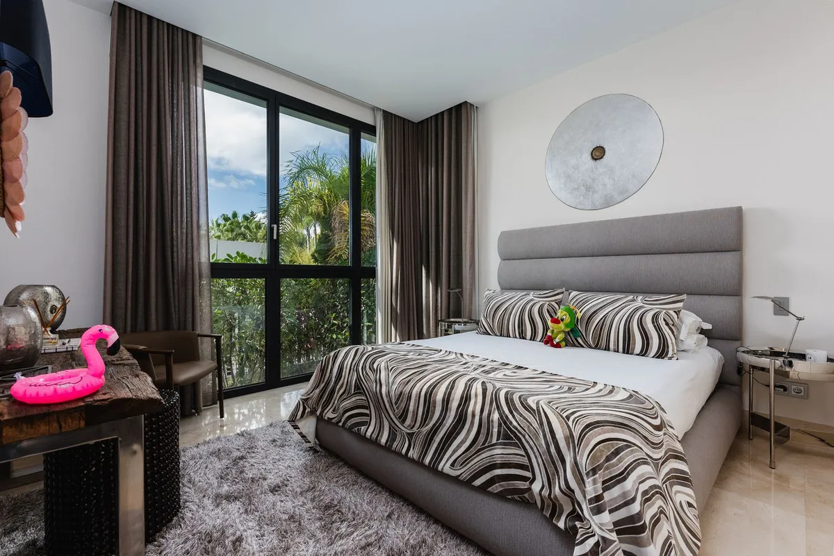 72e07a8c-f90e-4fff-b5a4-f1d092f43ac6