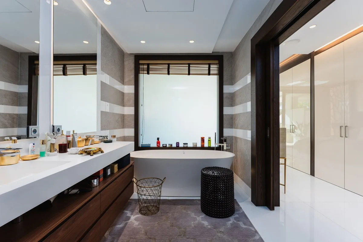 987945a2-fda7-40a3-a3c6-15d468741329